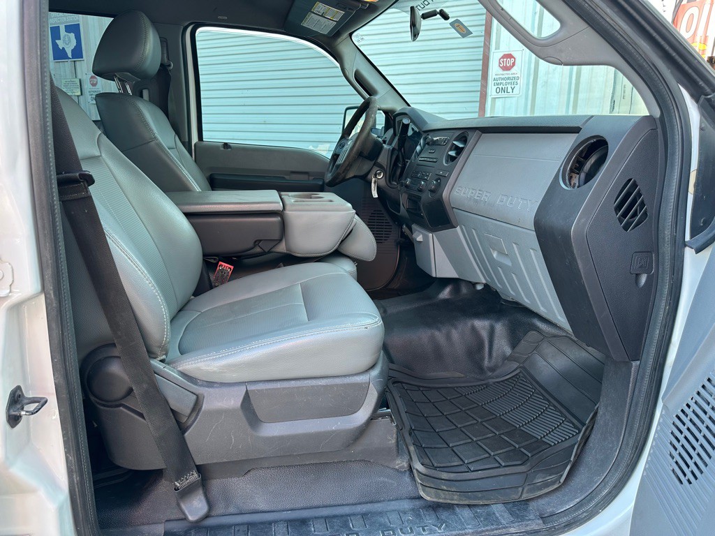 2012 Ford F-350 Image 15