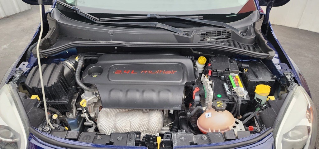 2016 FIAT 500 Image 2