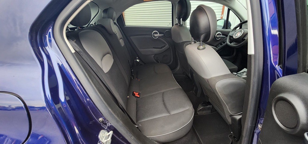 2016 FIAT 500 Image 13