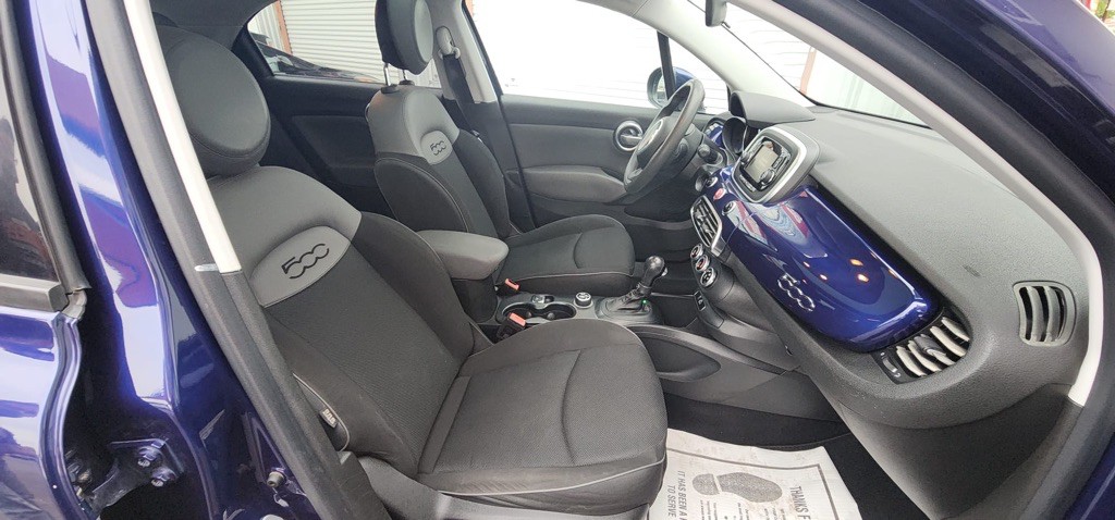 2016 FIAT 500 Image 16