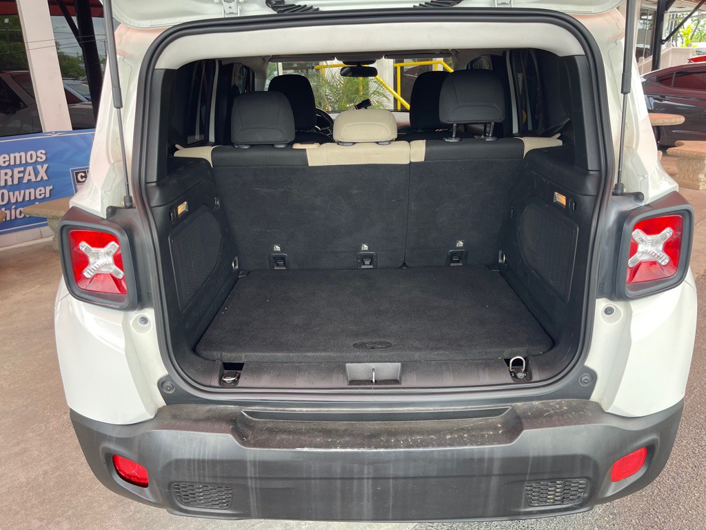 2015 Jeep Renegade Image 16