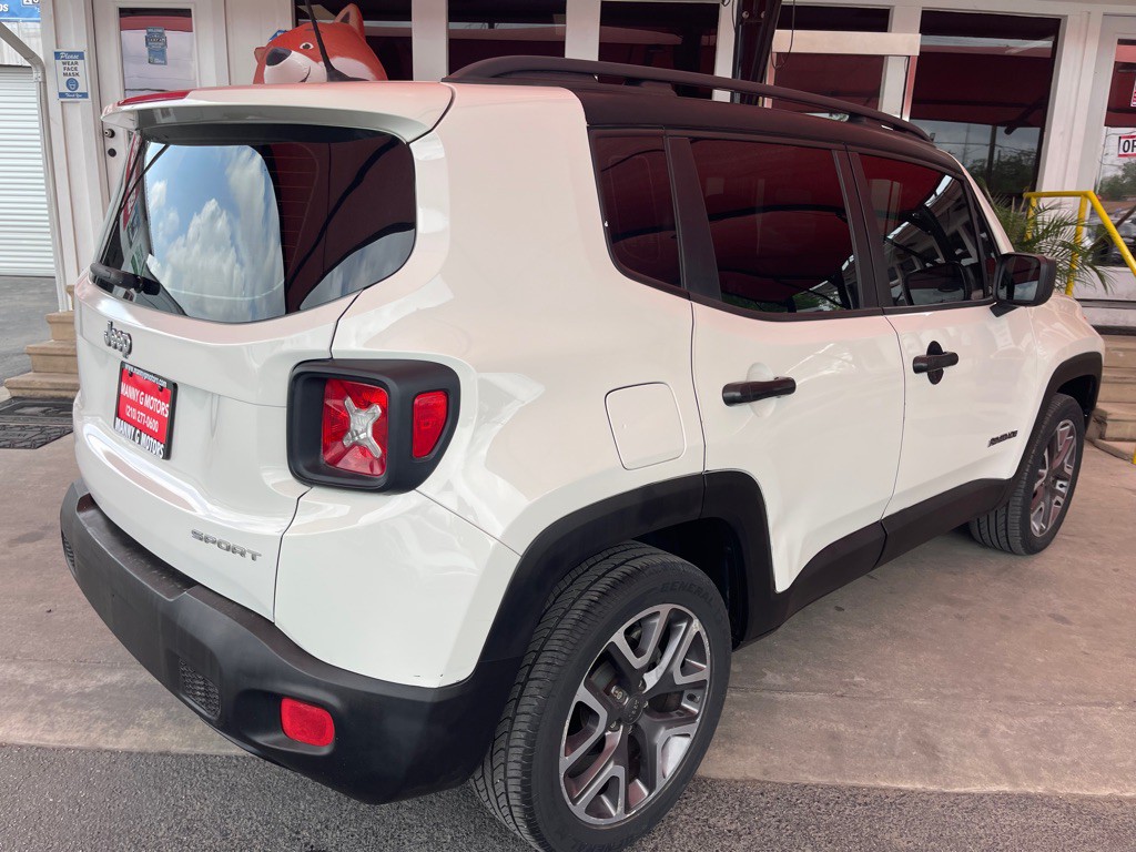 2015 Jeep Renegade Image 18