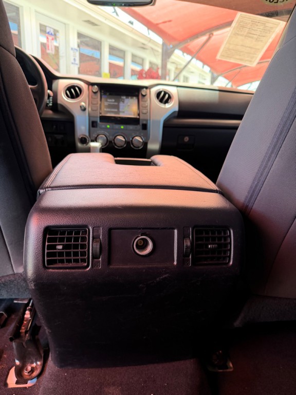2019 Toyota Tundra Image 11