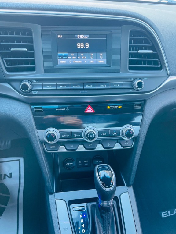 2020 Hyundai Elantra Image 6