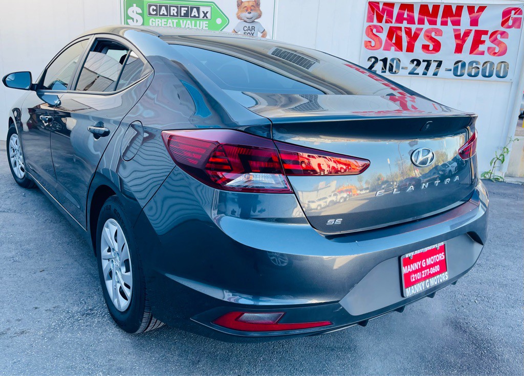 2020 Hyundai Elantra Image 12