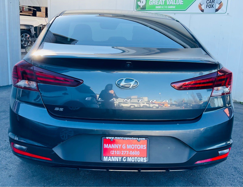 2020 Hyundai Elantra Image 14