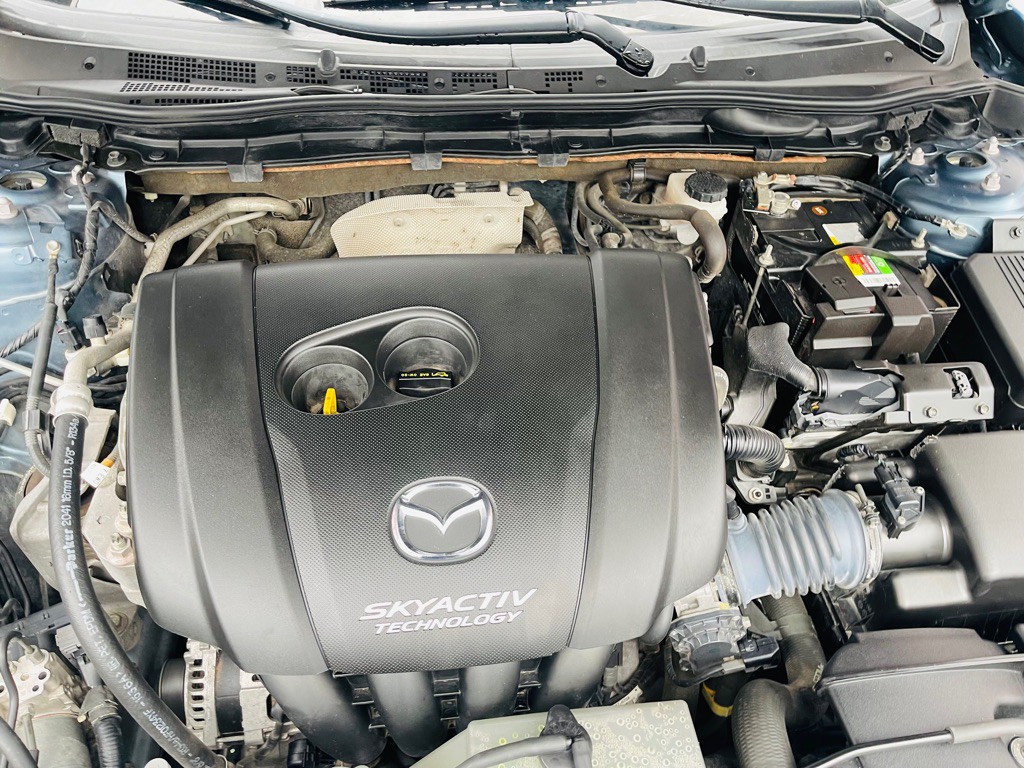 2017 Mazda Mazda6 Image 2