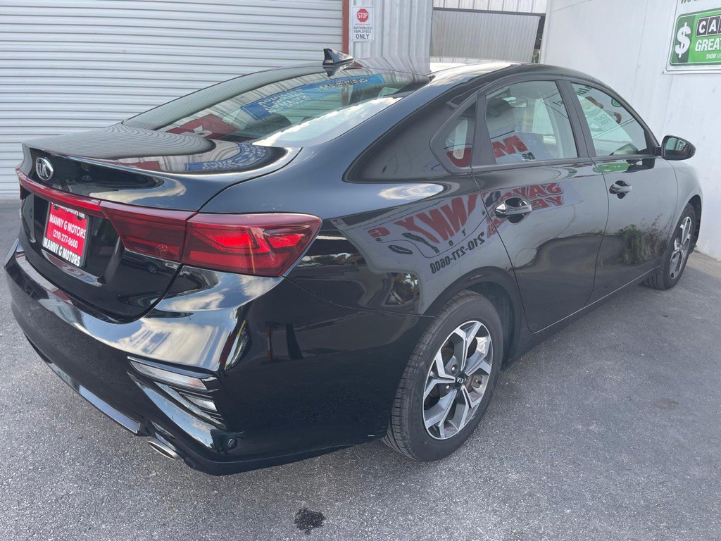 2021 Kia Forte Image 14