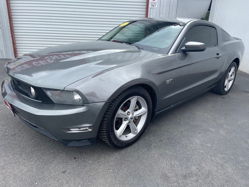 2010 Ford Mustang Image 12