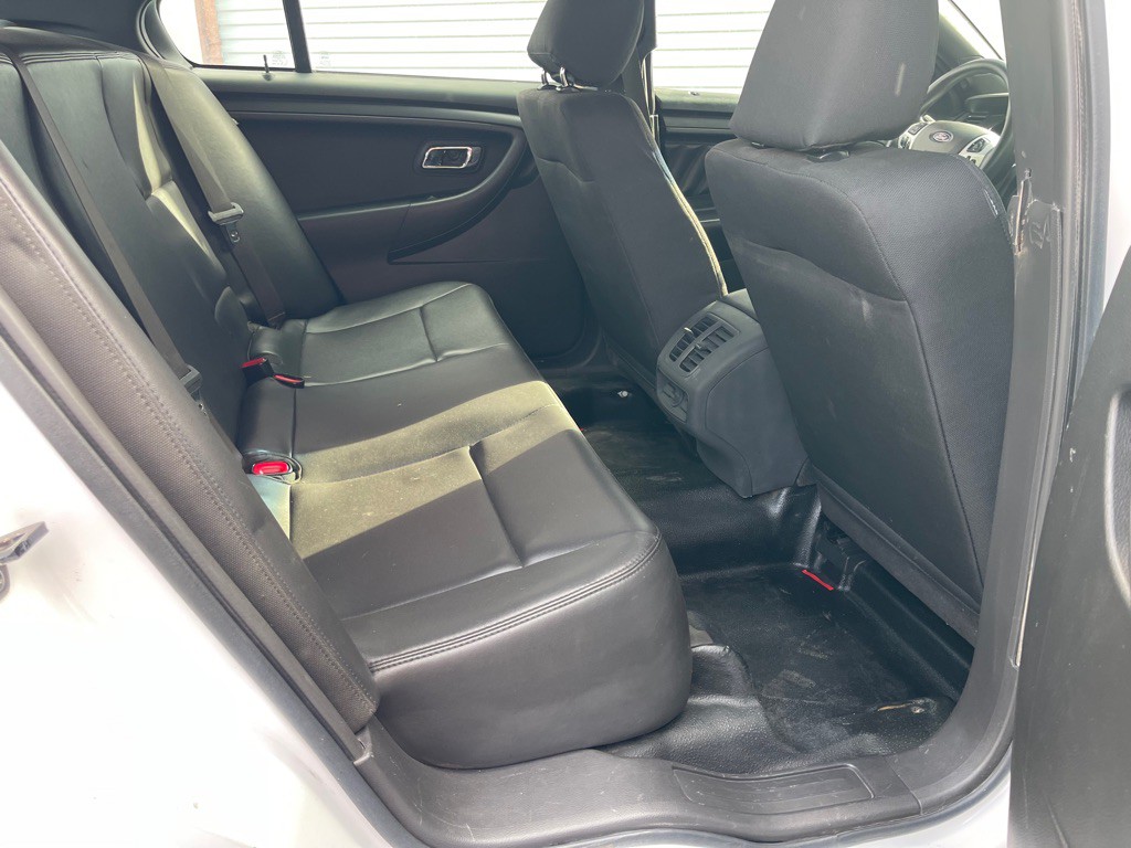 2018 Ford Taurus Image 15