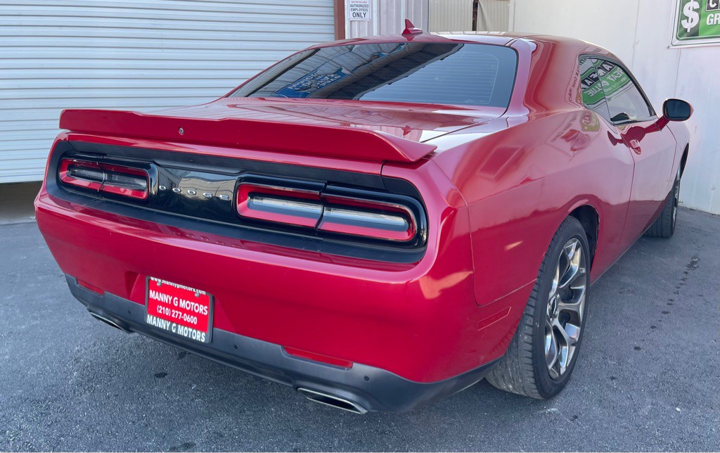 2016 Dodge Challenger Image 16