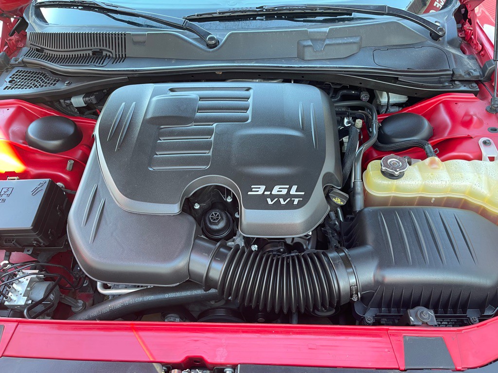 2016 Dodge Challenger Image 17