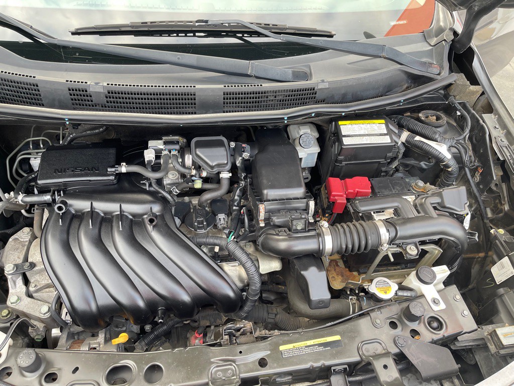 2016 Nissan Versa Image 4