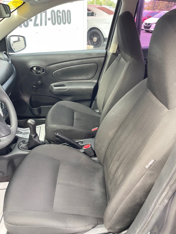 2016 Nissan Versa Image 7