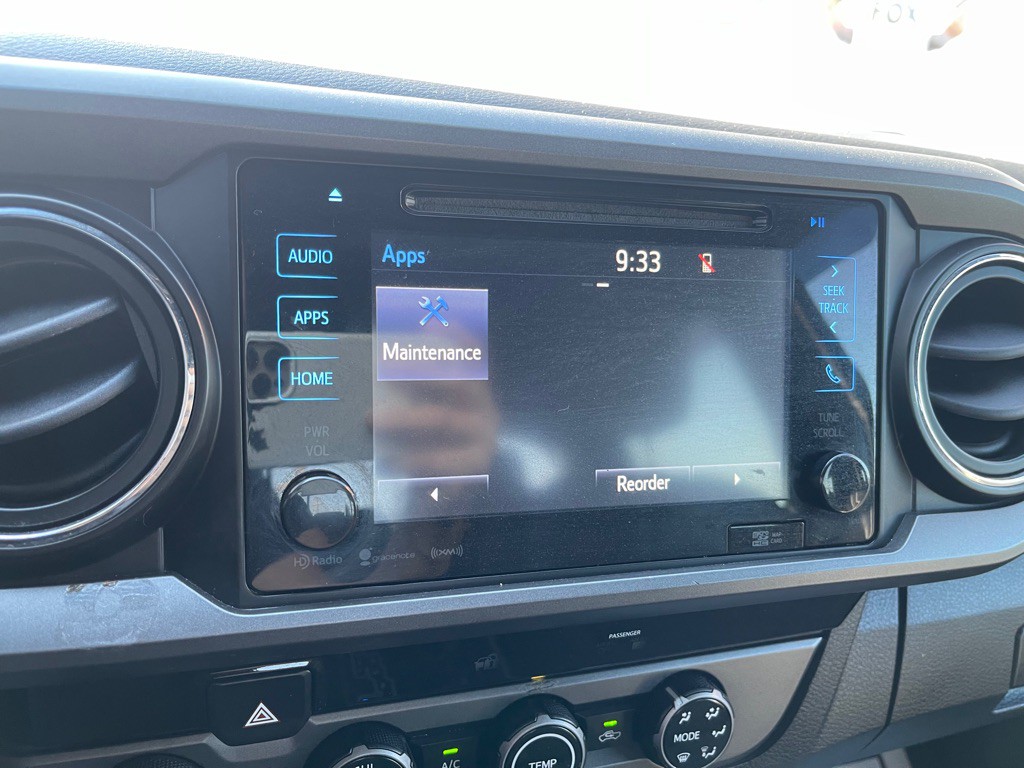 2017 Toyota Tacoma Image 7