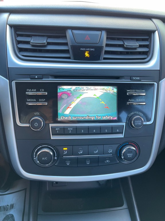 2016 Nissan Altima Image 5