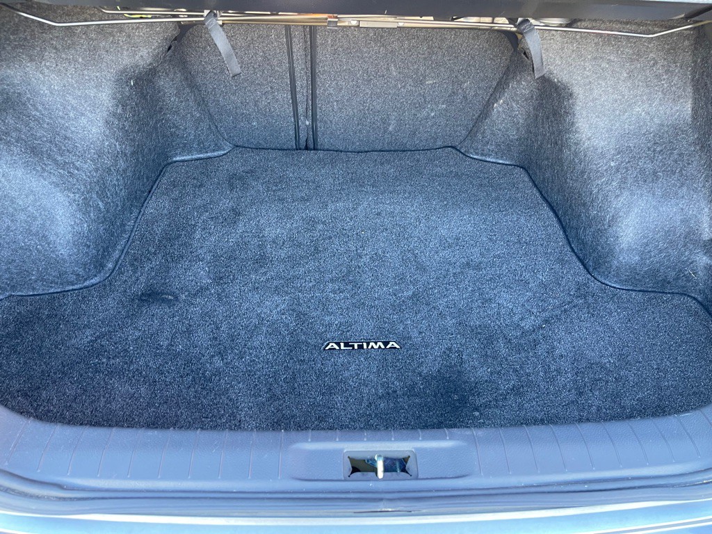 2016 Nissan Altima Image 13