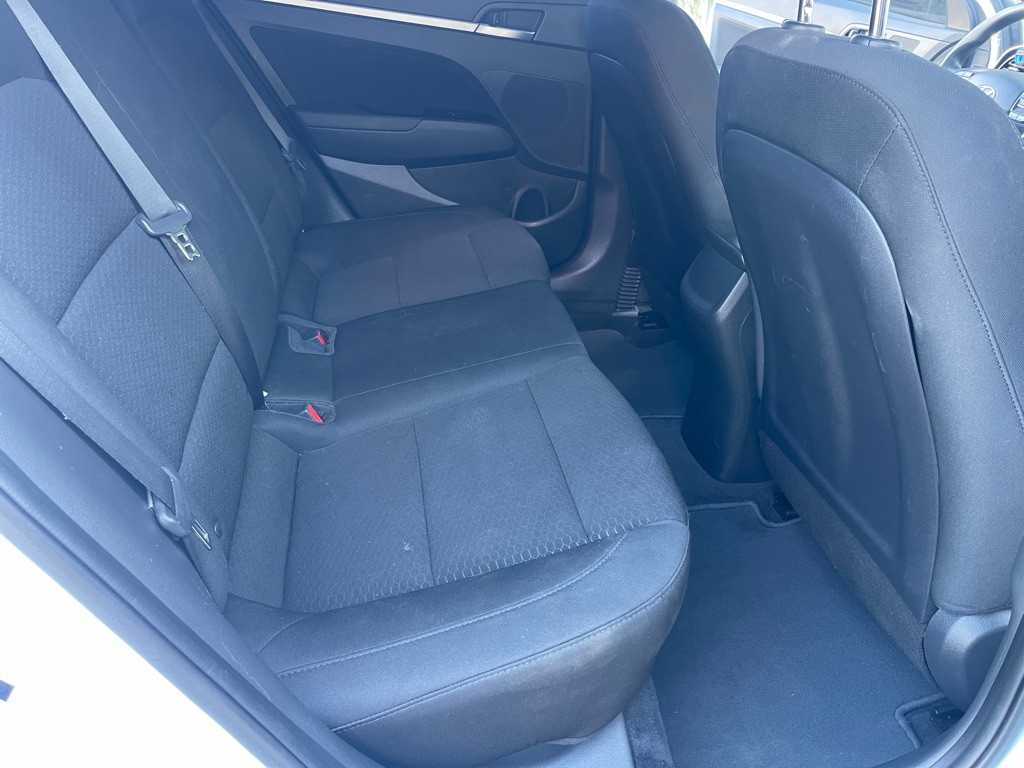 2020 Hyundai Elantra Image 7