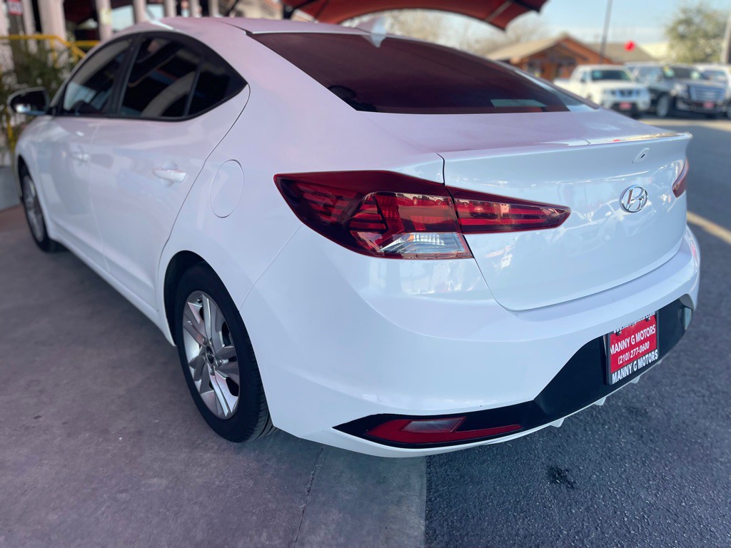 2020 Hyundai Elantra Image 10