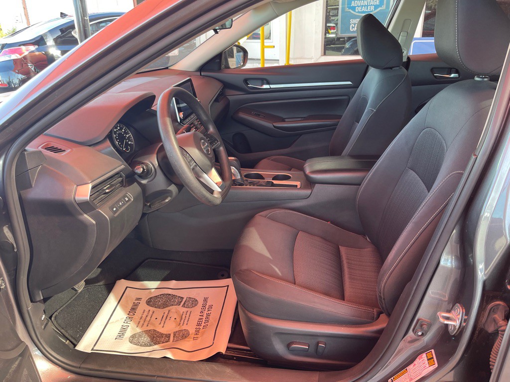 2022 Nissan Altima Image 5