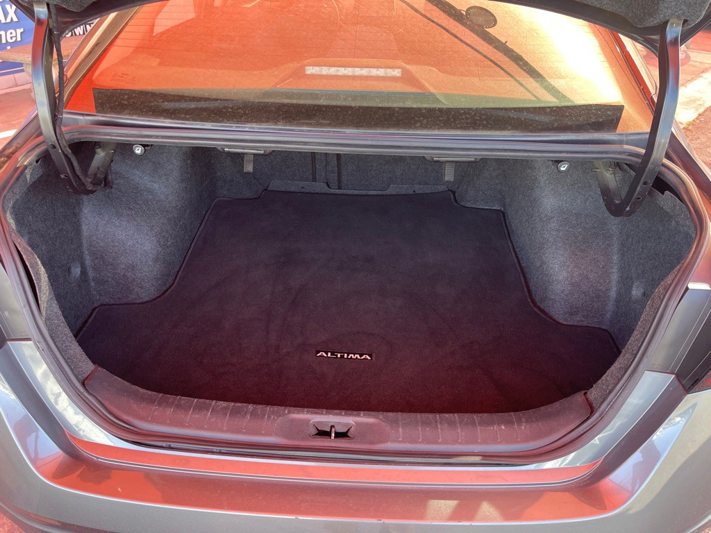 2022 Nissan Altima Image 13