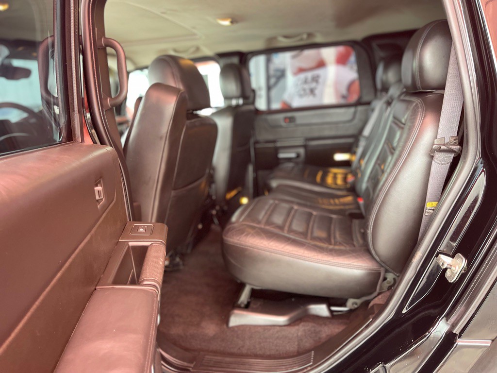 2005 HUMMER H2 Image 10