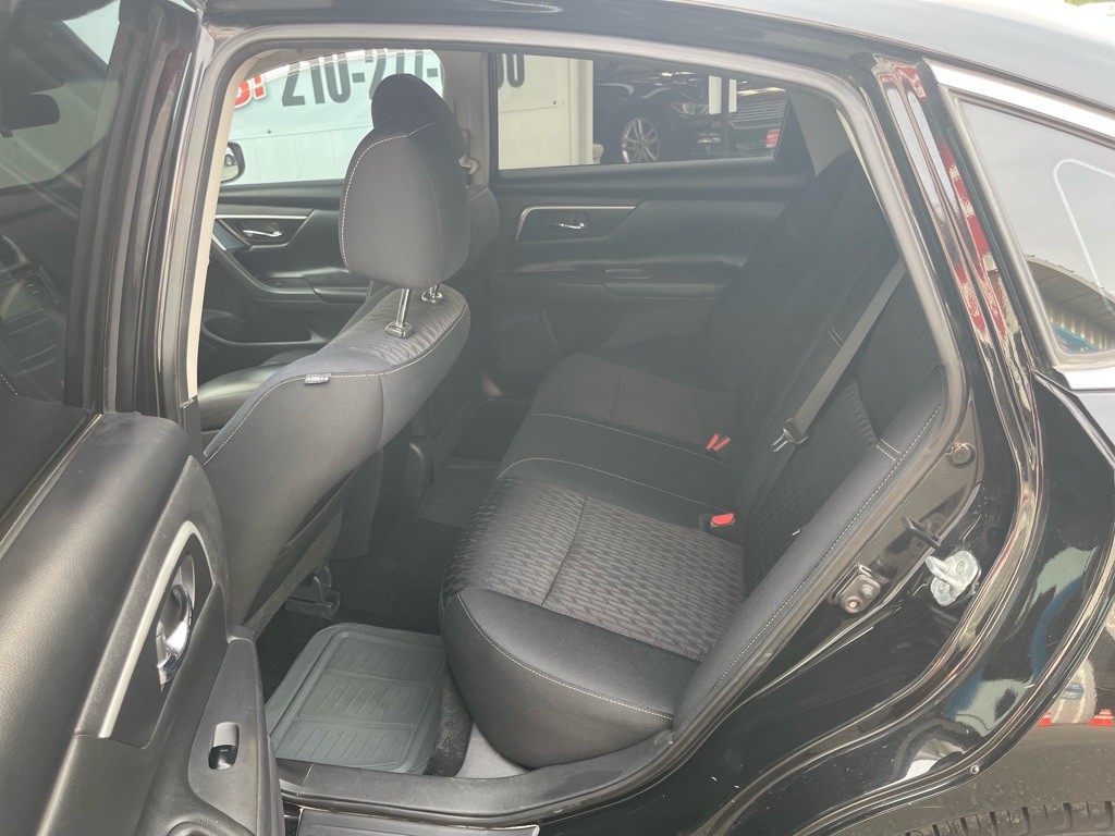 2018 Nissan Altima Image 6