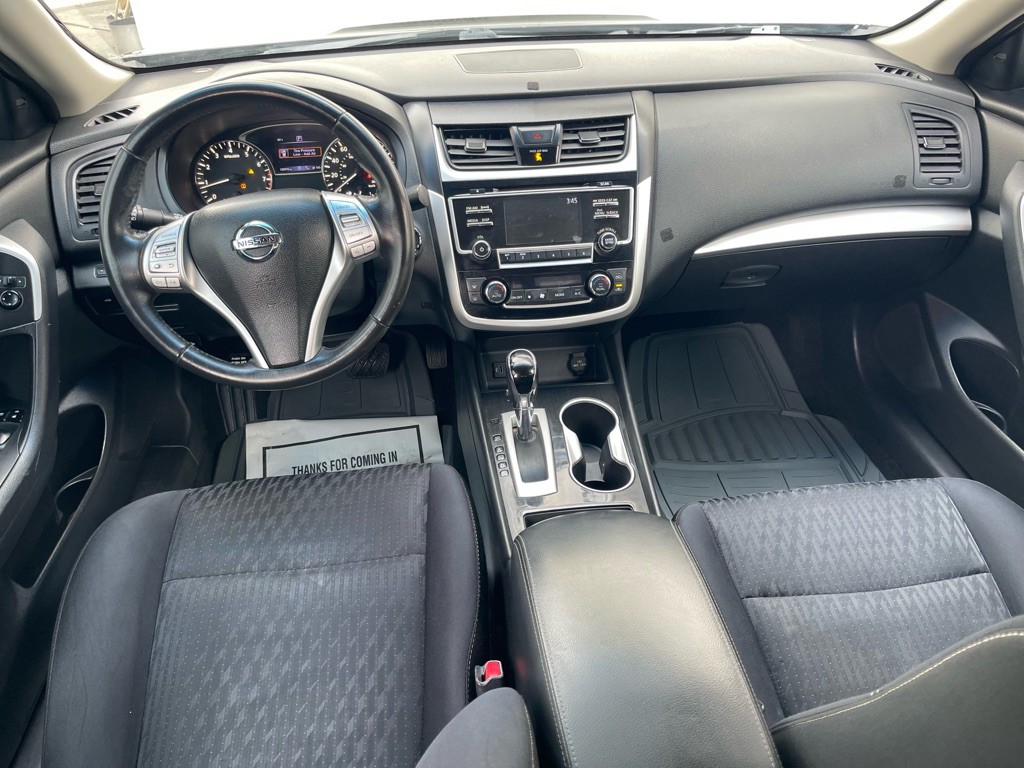 2018 Nissan Altima Image 8