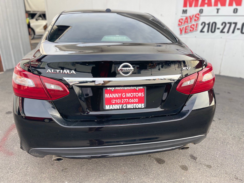 2018 Nissan Altima Image 11