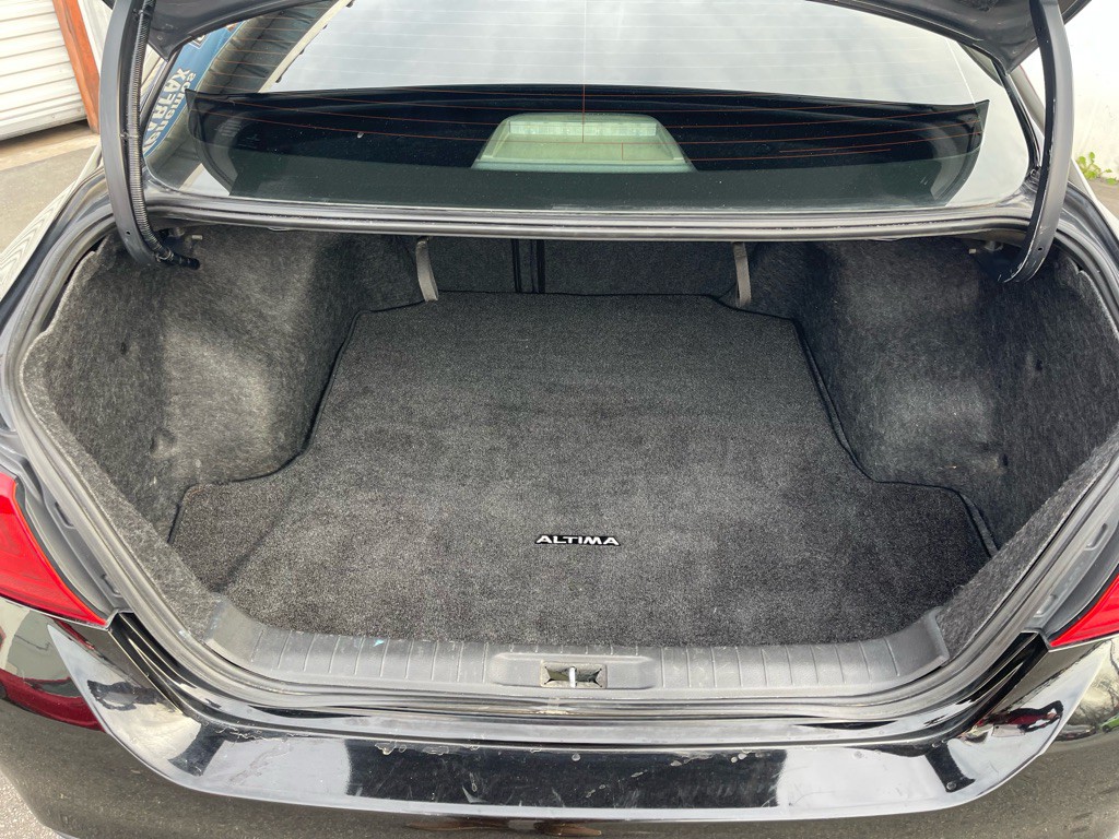2018 Nissan Altima Image 12