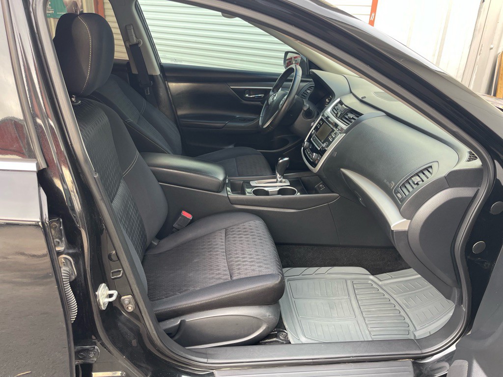 2018 Nissan Altima Image 14