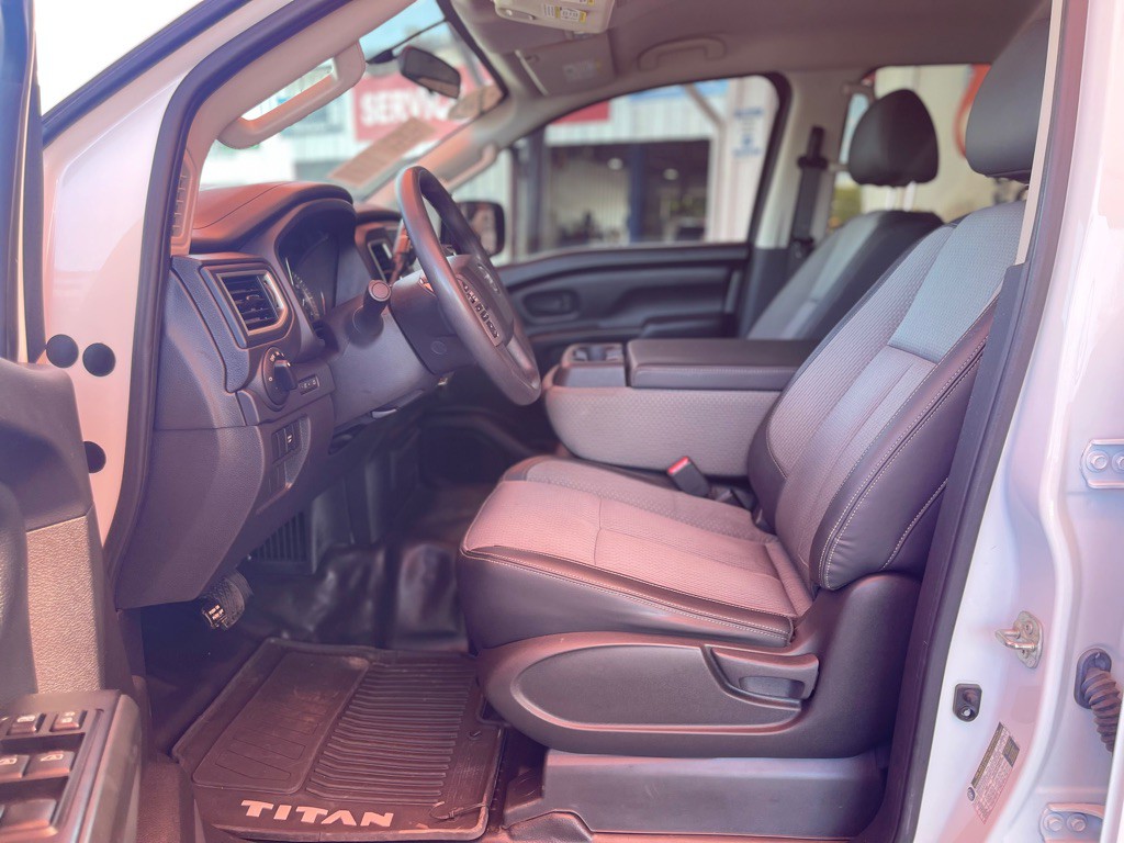 2019 Nissan Titan Image 4