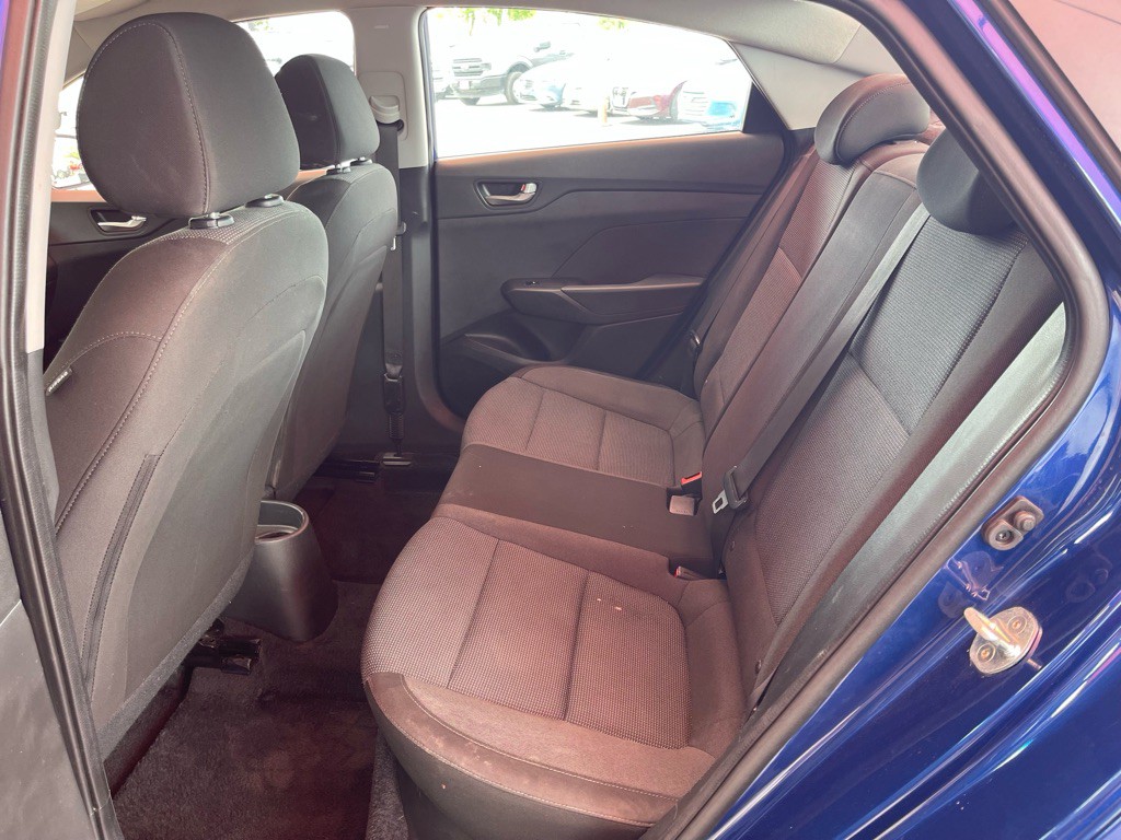 2021 Hyundai Accent Image 9