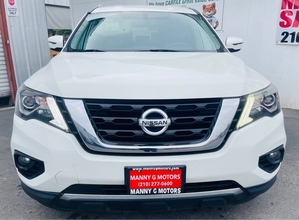 2017 Nissan Pathfinder Image 3