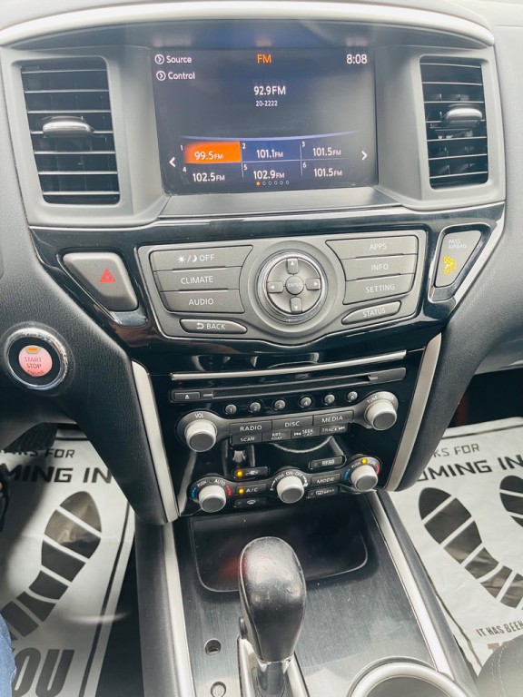 2017 Nissan Pathfinder Image 6