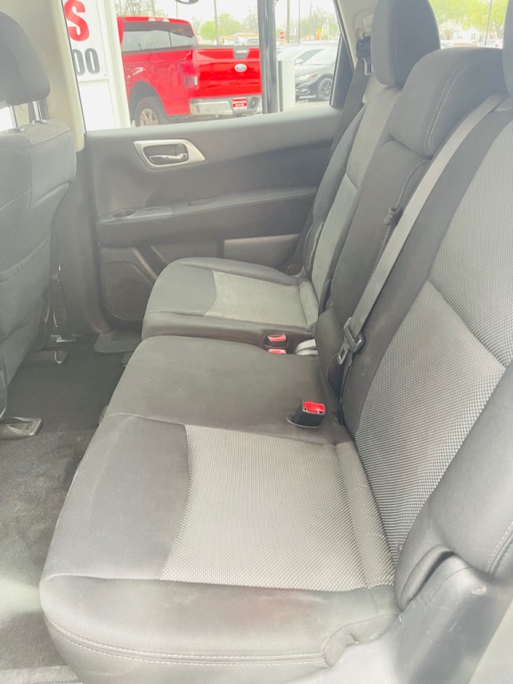 2017 Nissan Pathfinder Image 17