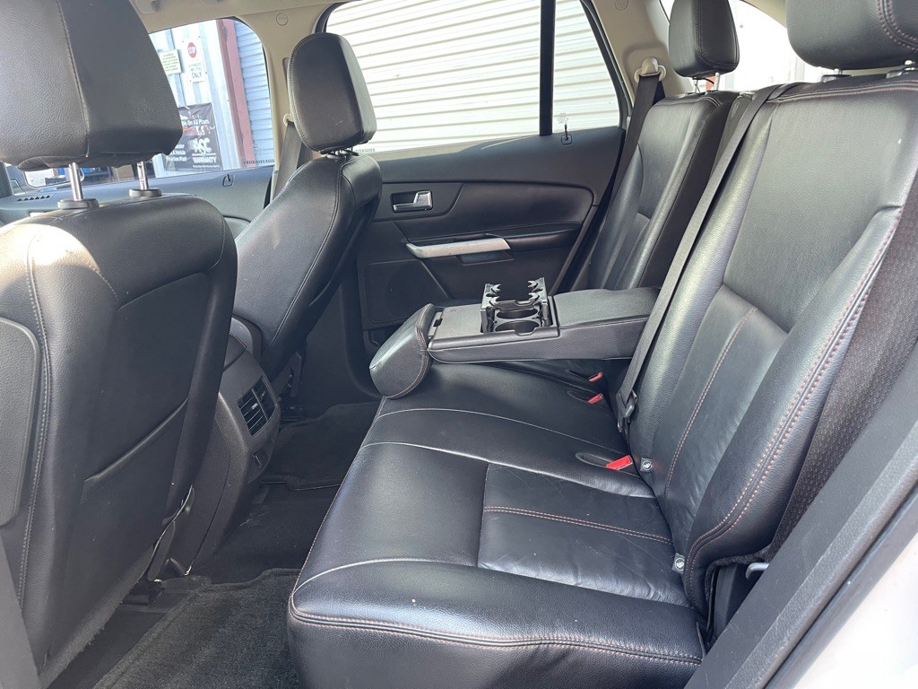 2012 Ford Edge Image 10
