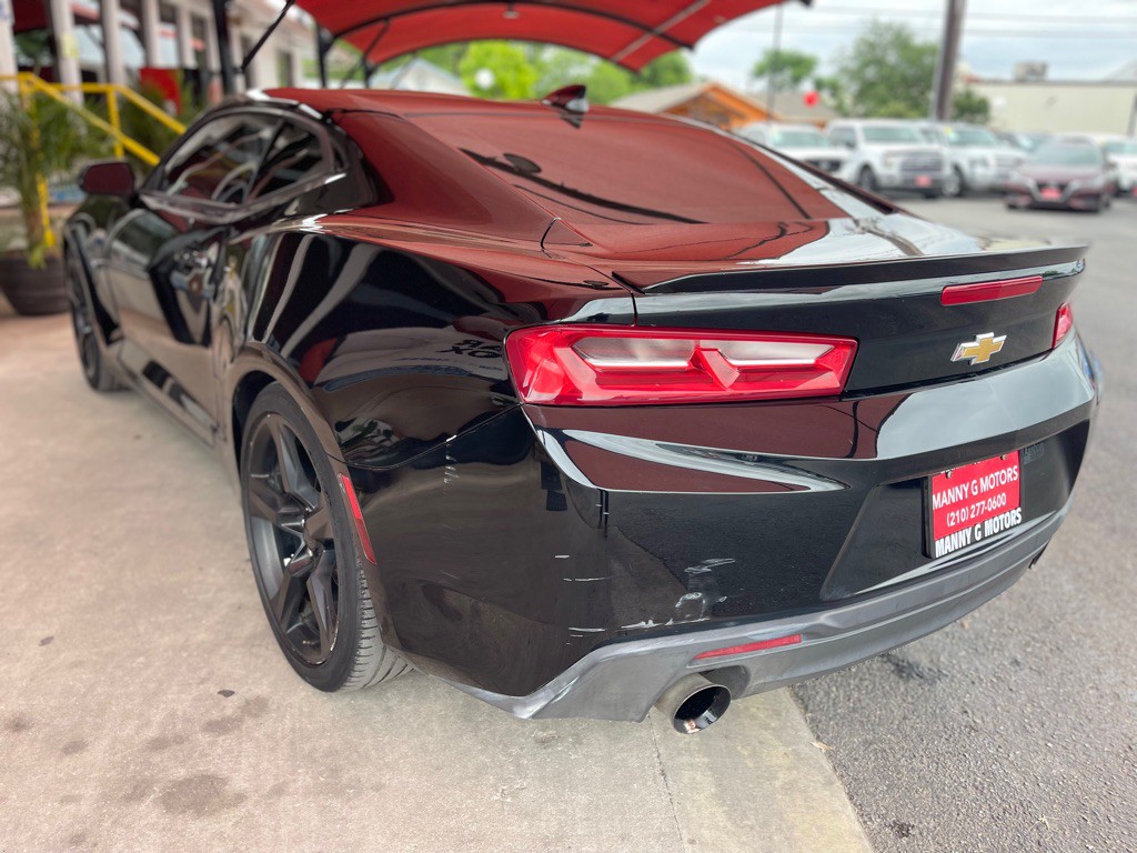 2018 Chevrolet Camaro Image 11
