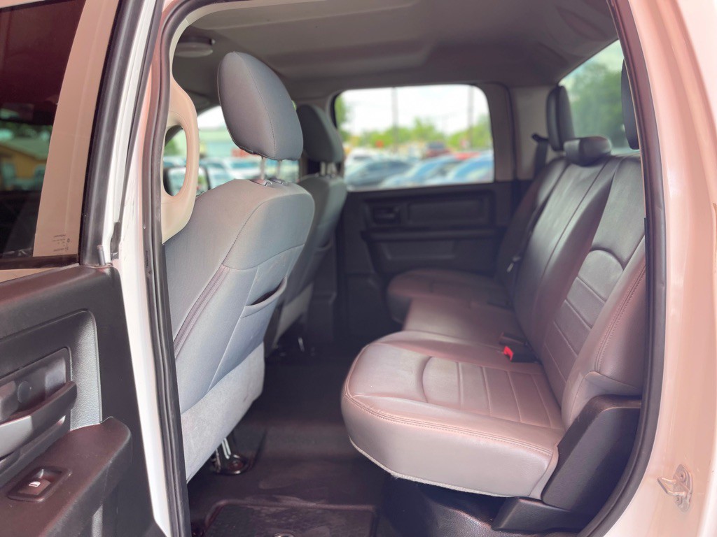 2016 RAM 1500 Image 9
