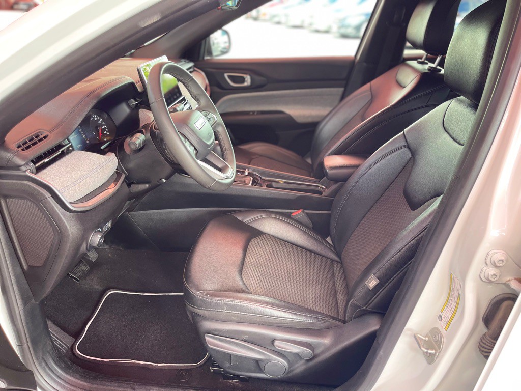2024 Jeep Compass Image 6