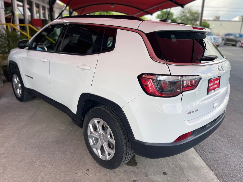 2024 Jeep Compass Image 13