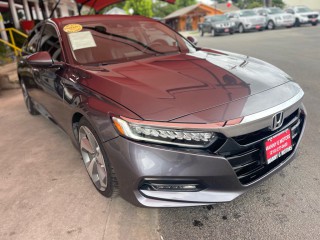 Image for 2018 Honda Accord Touring ID: 6639724