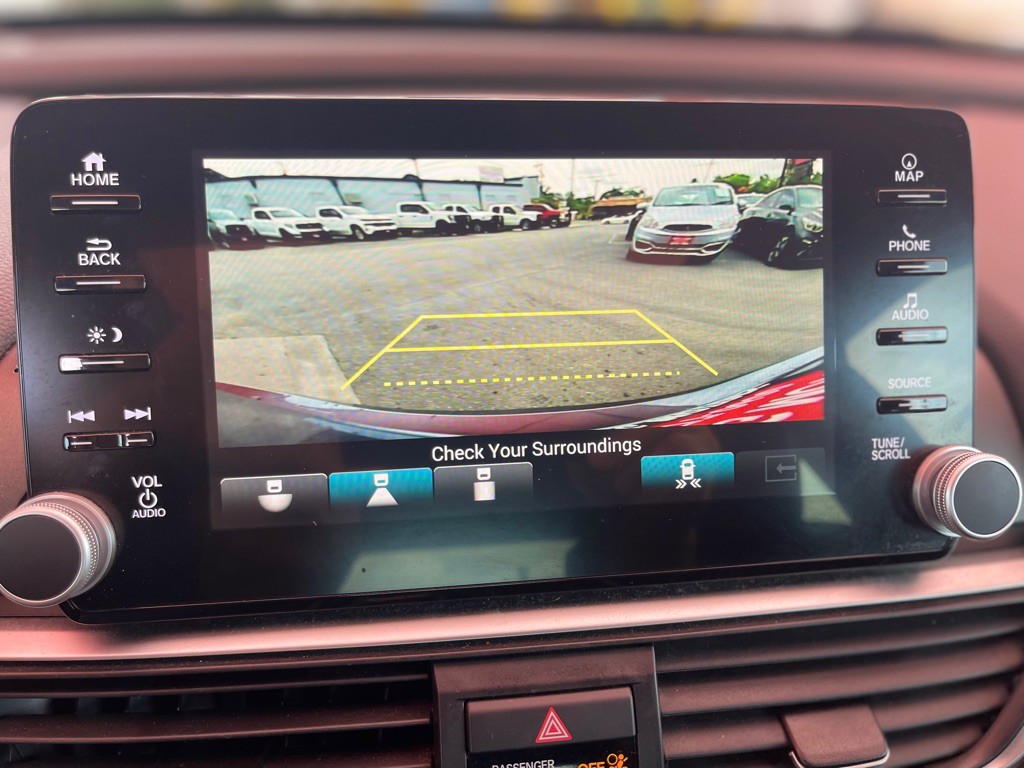 2018 Honda Accord Image 11