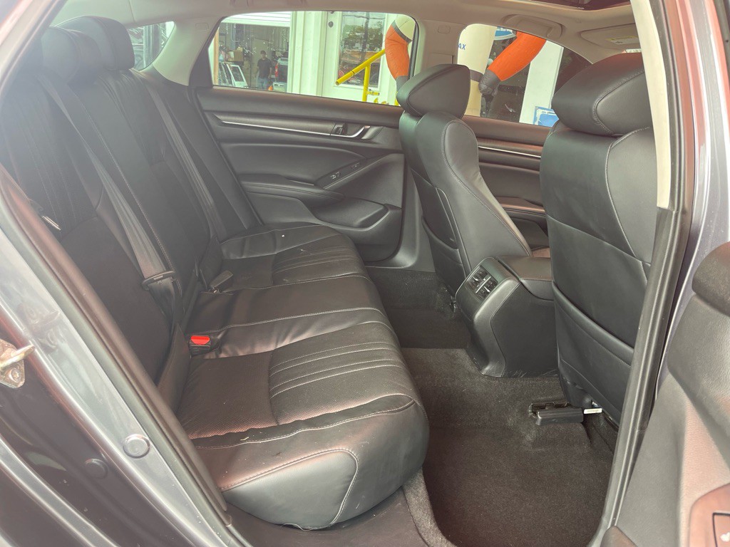 2018 Honda Accord Image 15