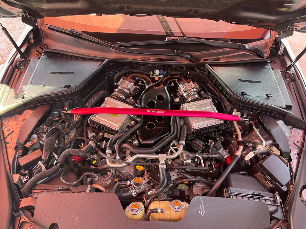 2017 INFINITI Q60 Image 4
