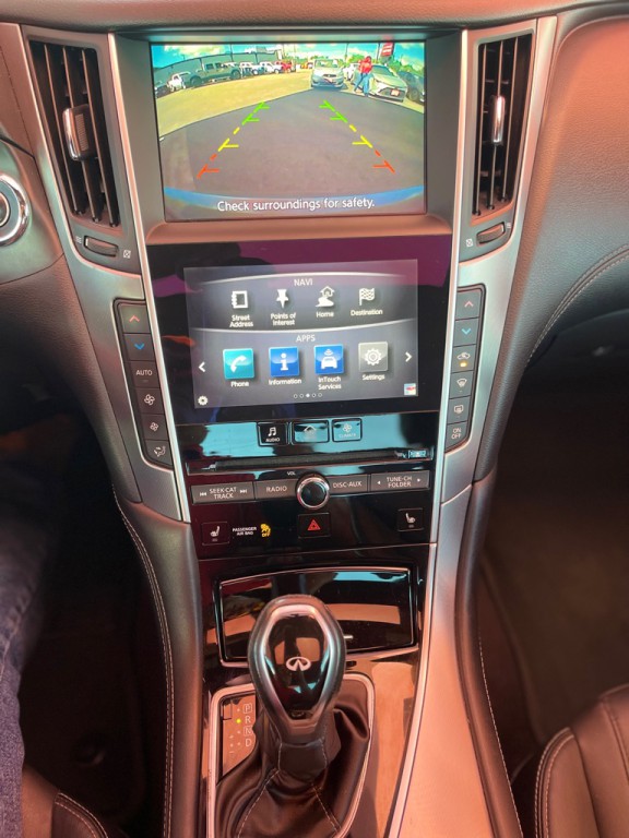 2017 INFINITI Q60 Image 13