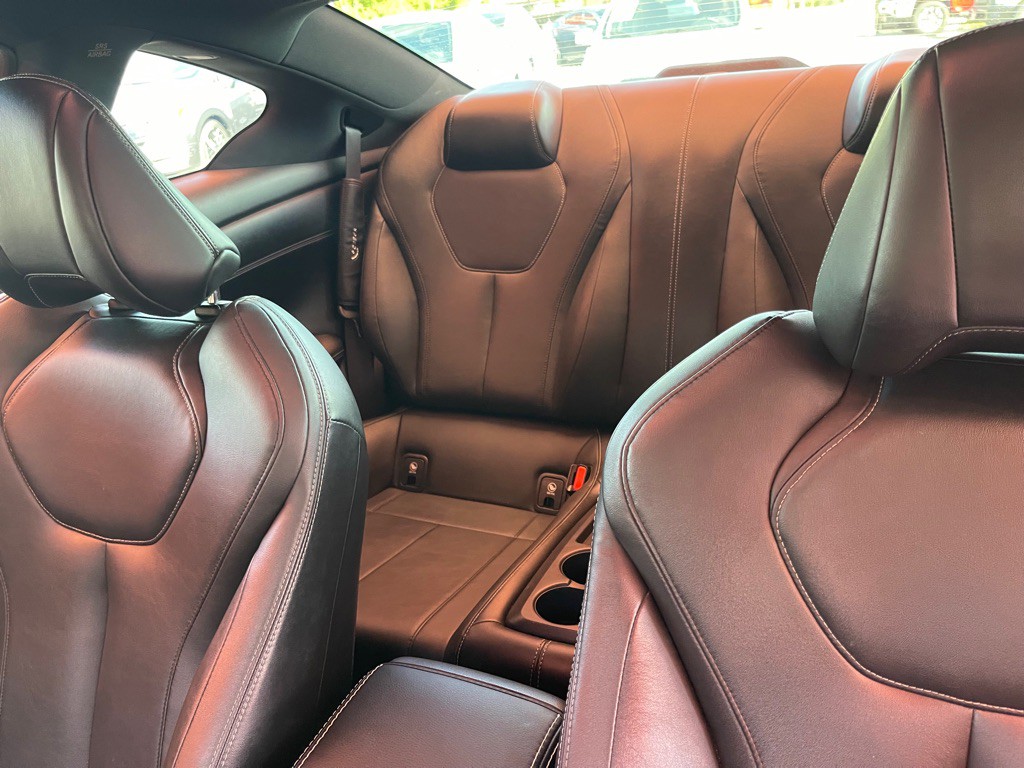 2017 INFINITI Q60 Image 15