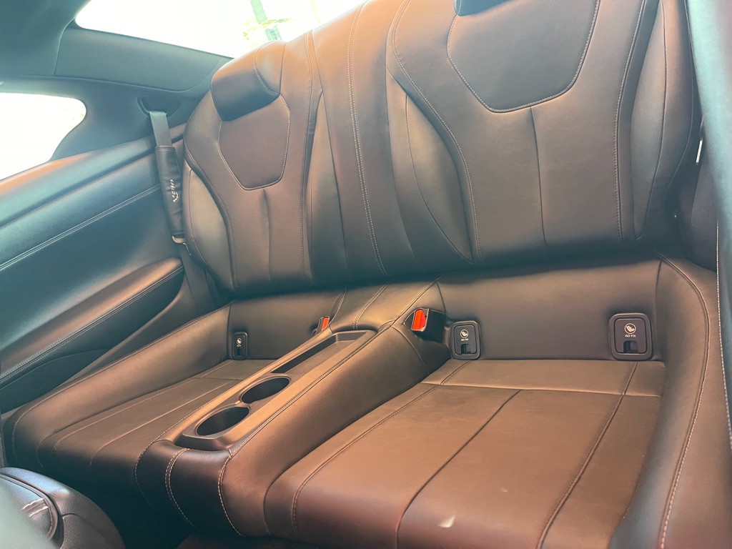 2017 INFINITI Q60 Image 16