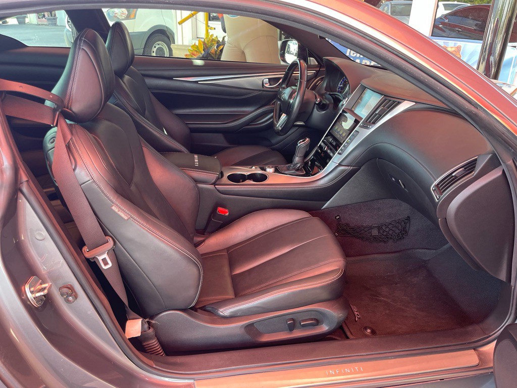 2017 INFINITI Q60 Image 21