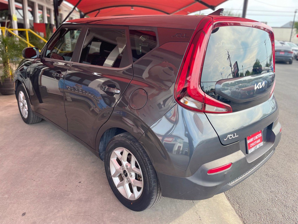 2022 Kia Soul Image 12